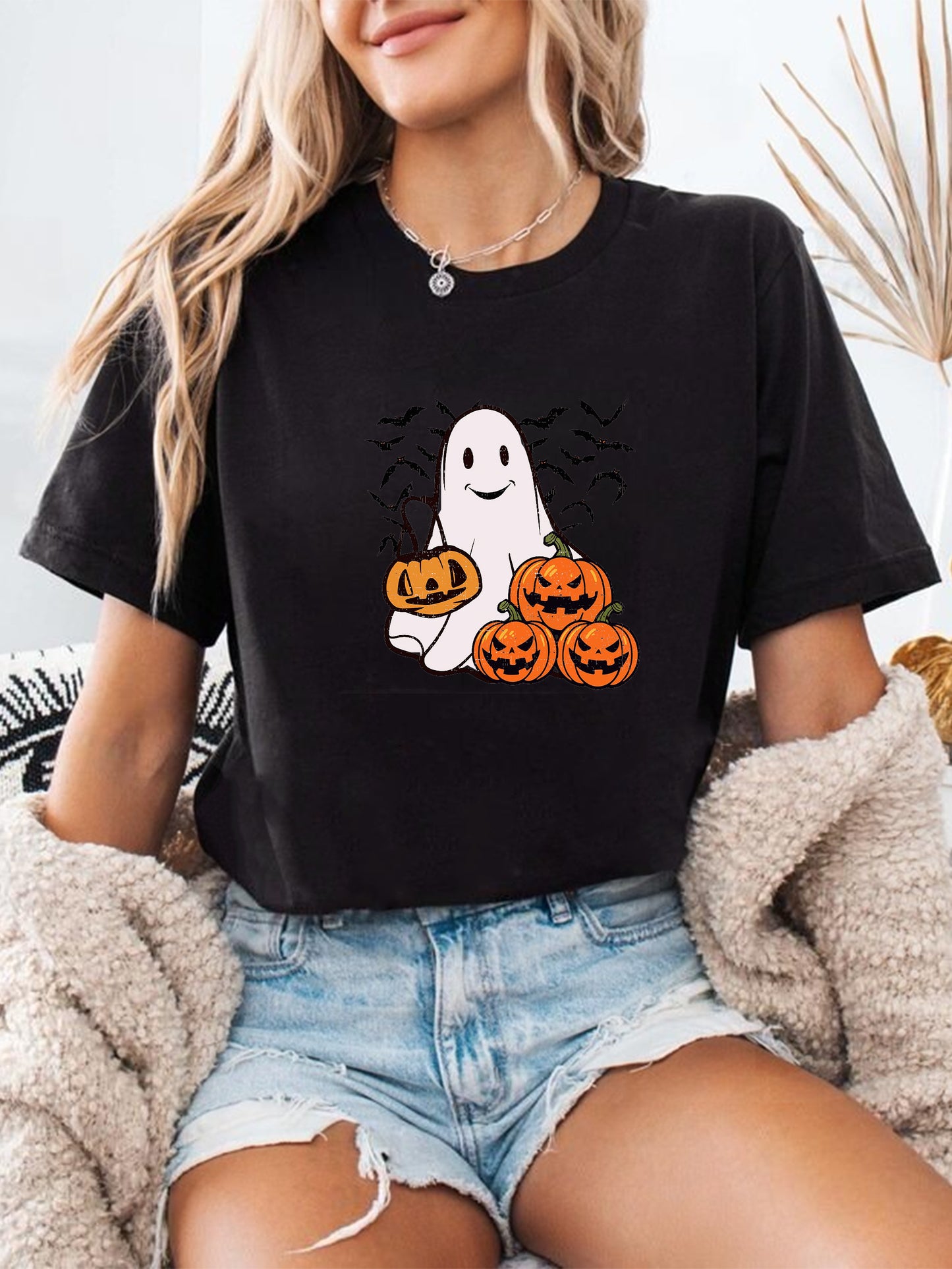 Comfort Colors Ghost Halloween shirt, Womens Halloween Shirt, Halloween Party Shirt, Fall shirt, Halloween Gift, Halloween Costume TGPR43