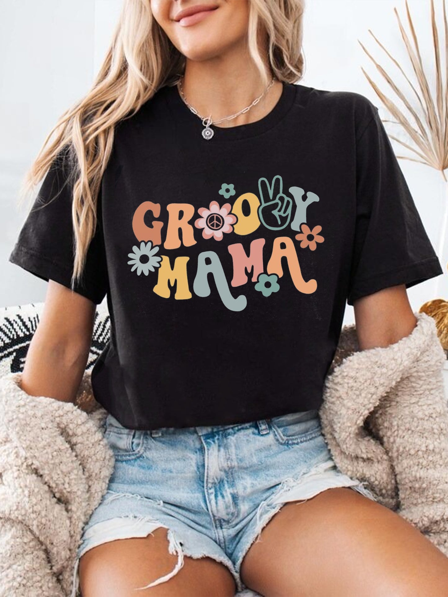 Groovy Mama Shirt, Groovy Shirt, Groovy Tee, Groovy Birthday Party Outfit, Groovy Tee, Hippie Shirt, Groovy Party, Groovy Mom.TGPR03